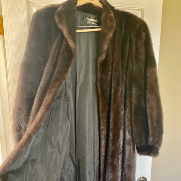 VINTAGE  SAGA ‘Genuine’ Vison (Mink) Long Fur Coat - Picture 2 of 6